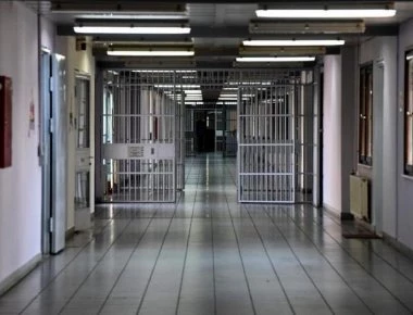 Σωφρονιστικοί υπάλληλοι: «Γιατί το υπ. Δικαιοσύνης δεν δημοσιεύει στοιχεία για τις ασέλγειες στις φυλακές;»